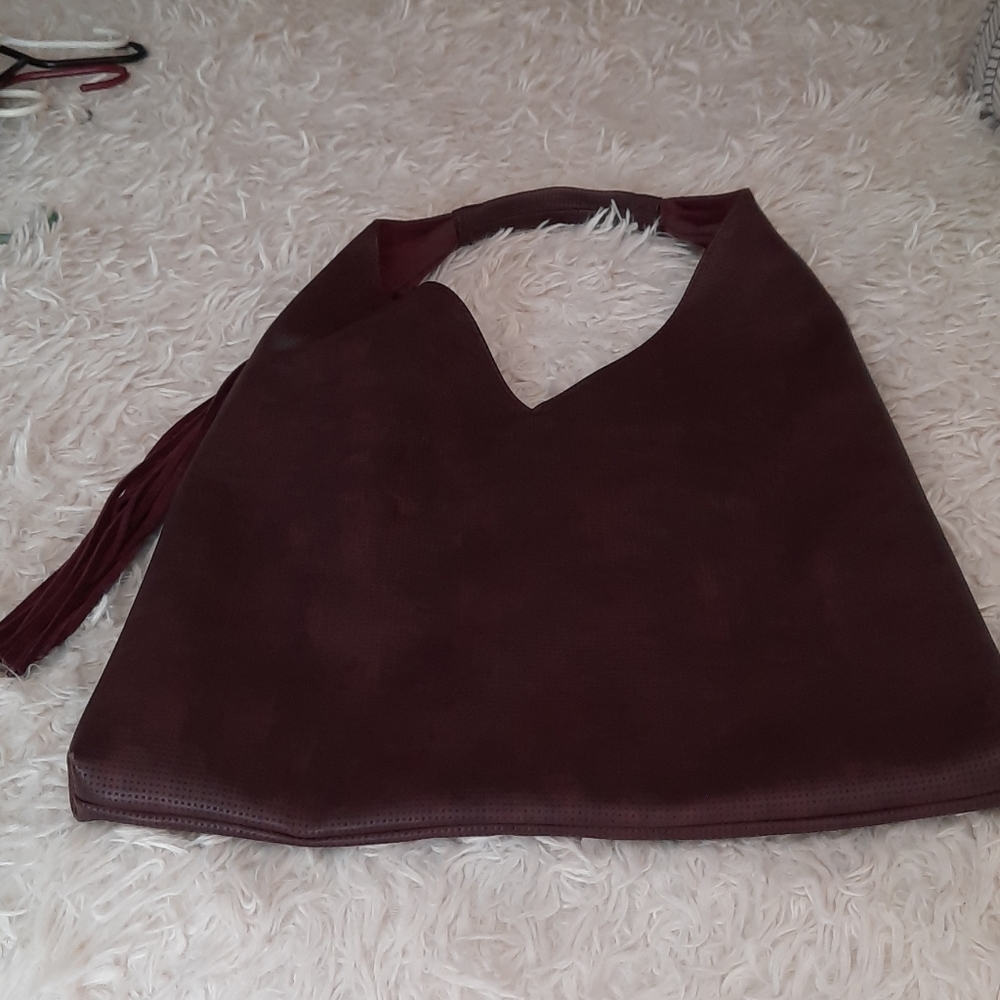 Really pretty purple print vinyl shoulder bag